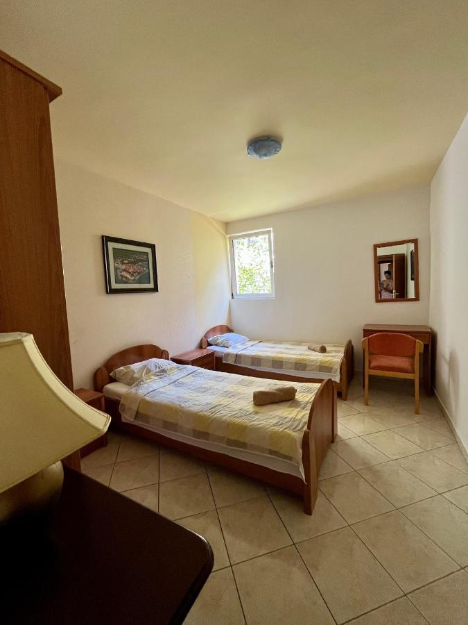 Apartmani Bojana 부드바 외부 사진