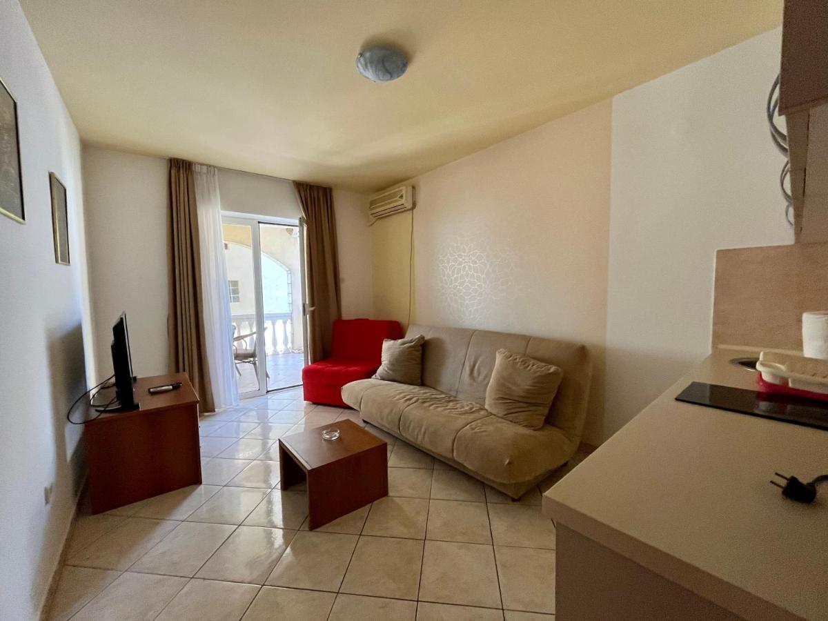 Apartmani Bojana 부드바 외부 사진